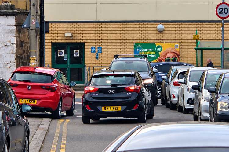 Pavement parking in Dalkeith