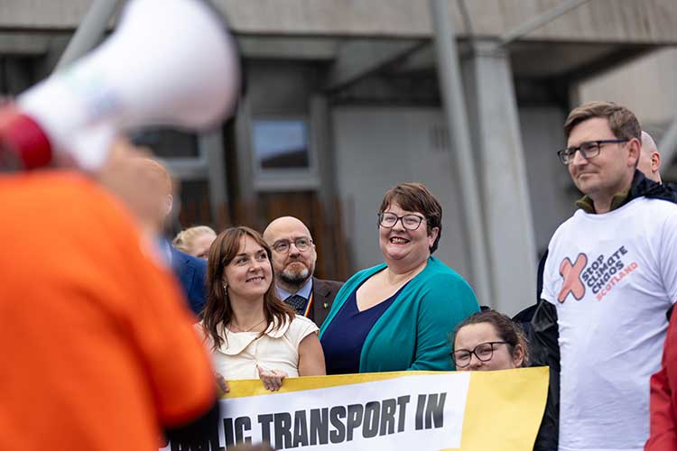 Green-MSP-Laura-Moodie-Bus