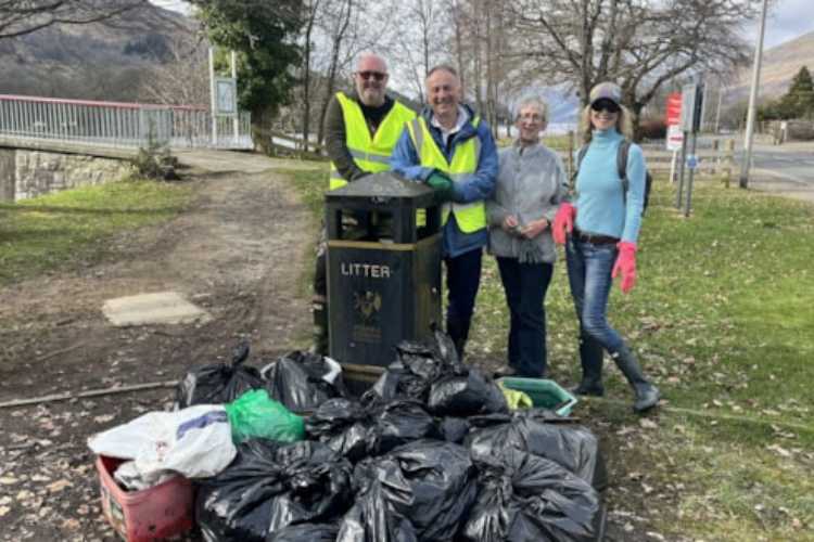 St Fillans clean up in March