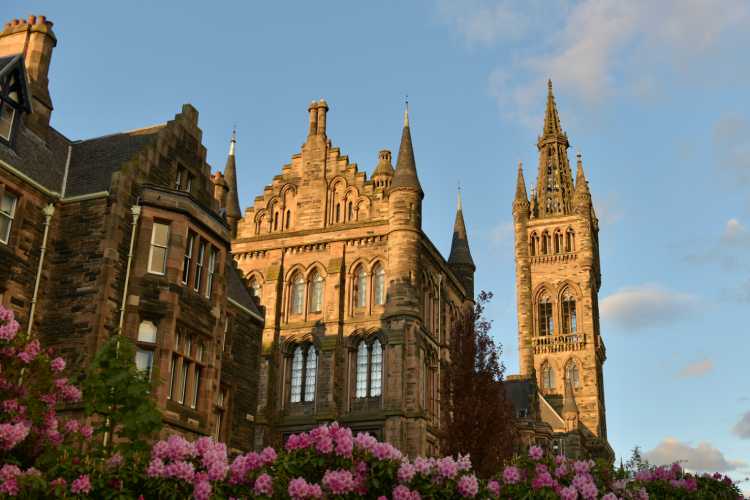 Glasgow Uni paulina-b-BRuMXOIvMhs-unsplash